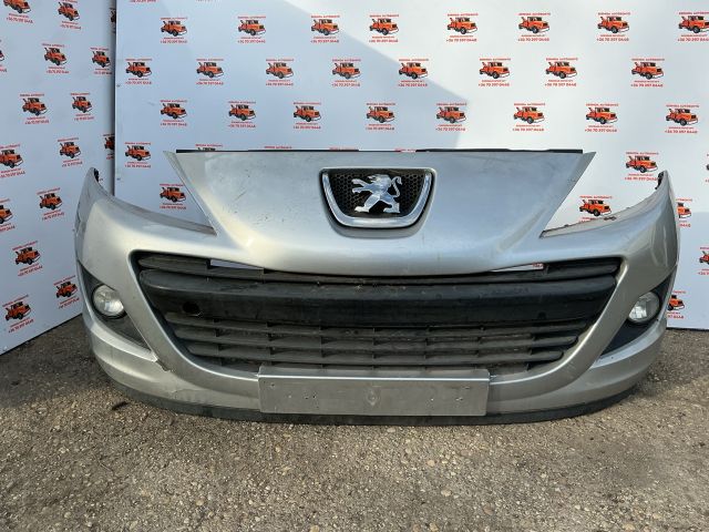 bontott PEUGEOT 207 Első Lökhárító (Részeivel)