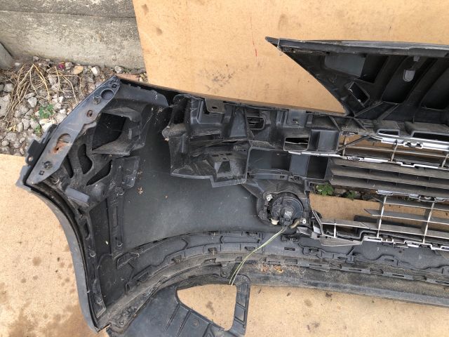 bontott PEUGEOT 207 Első Lökhárító (Részeivel)