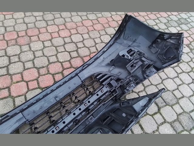 bontott PEUGEOT 207 Első Lökhárító (Részeivel)