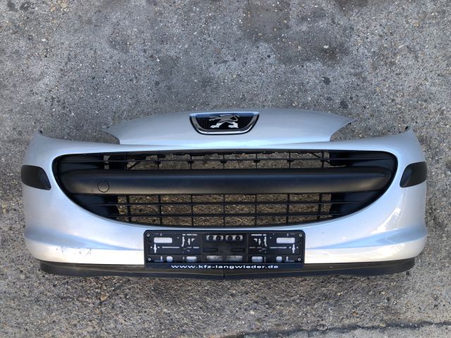 bontott PEUGEOT 207 Első Lökhárító (Részeivel)