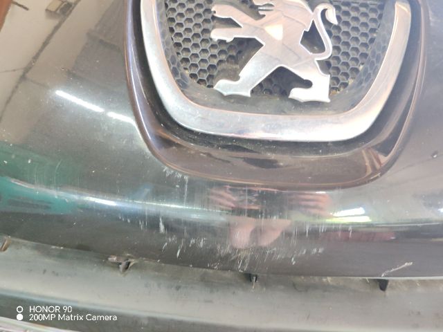 bontott PEUGEOT 207 Első Lökhárító (Részeivel)