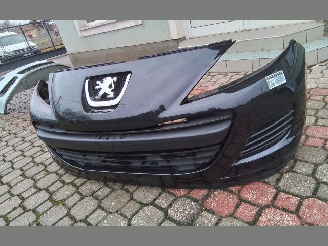 bontott PEUGEOT 207 Első Lökhárító (Részeivel)