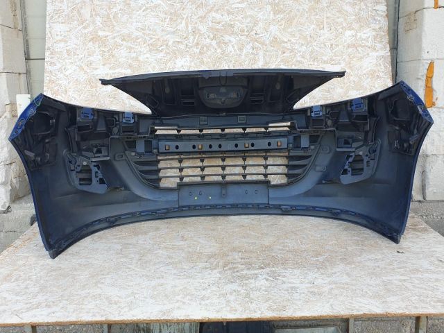 bontott PEUGEOT 207 Első Lökhárító (Részeivel)