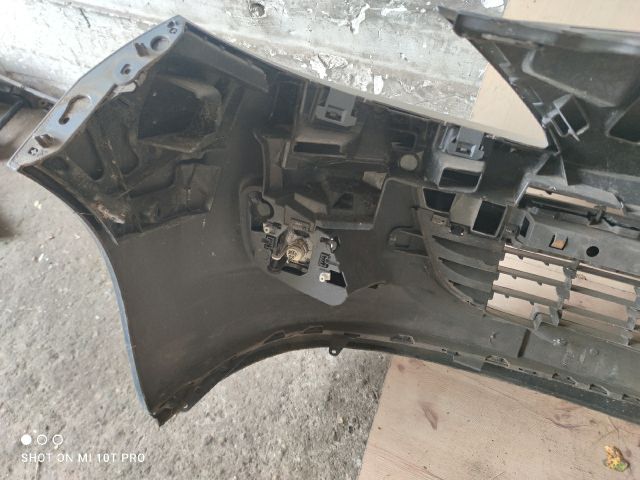 bontott PEUGEOT 207 Első Lökhárító (Részeivel)