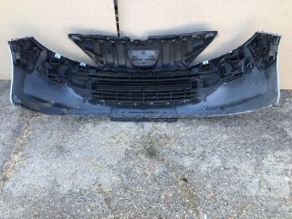 bontott PEUGEOT 207 Első Lökhárító (Részeivel)
