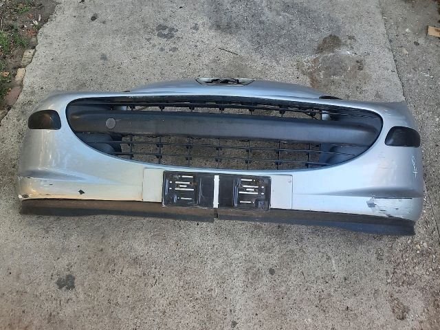 bontott PEUGEOT 207 Első Lökhárító (Részeivel)