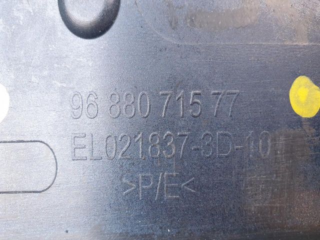 bontott PEUGEOT 207 Első Lökhárító (Részeivel)