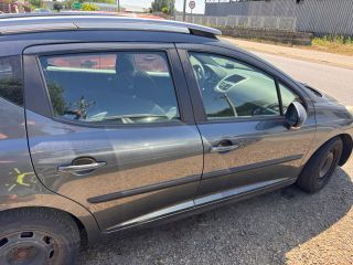 bontott PEUGEOT 207 Első Lökhárító (Részeivel)