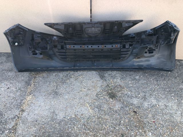 bontott PEUGEOT 207 Első Lökhárító (Részeivel)