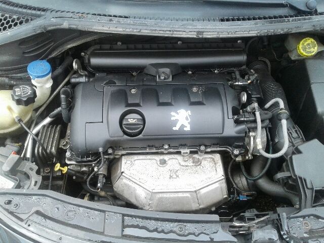 bontott PEUGEOT 207 Első Szélvédő