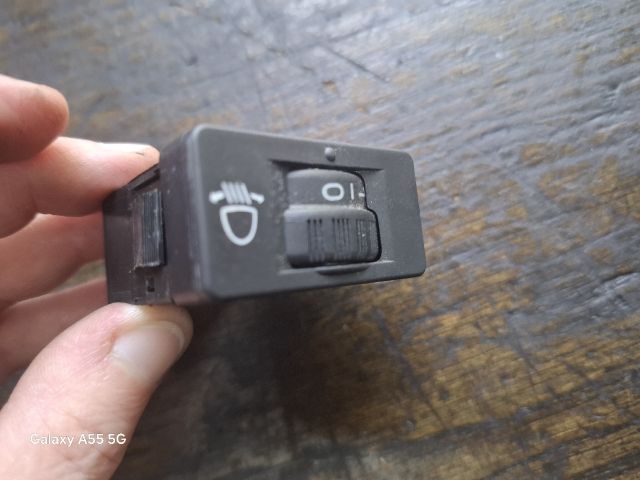 bontott PEUGEOT 207 Fényszórómagasság Állító Kapcsoló