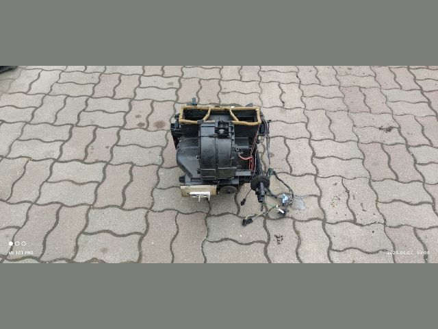 bontott PEUGEOT 207 Fűtés Box