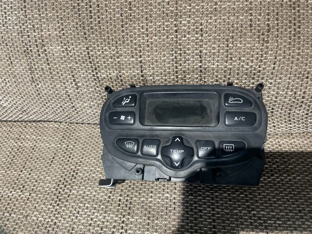 bontott PEUGEOT 207 Fűtéskapcsoló (digit klímás)