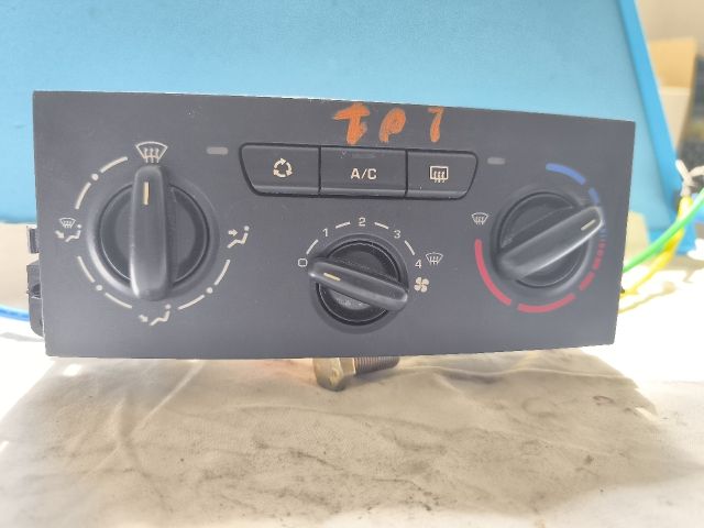 bontott PEUGEOT 207 Fűtéskapcsoló (manuális klímás)