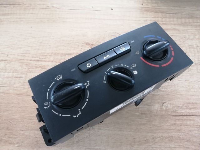 bontott PEUGEOT 207 Fűtéskapcsoló (manuális klímás)