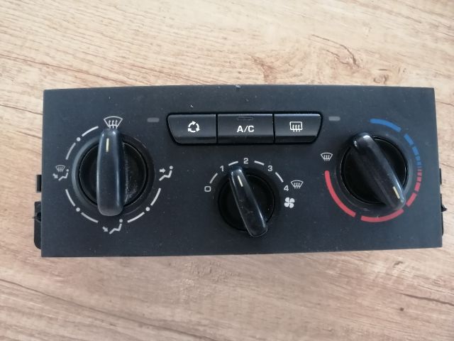 bontott PEUGEOT 207 Fűtéskapcsoló (manuális klímás)