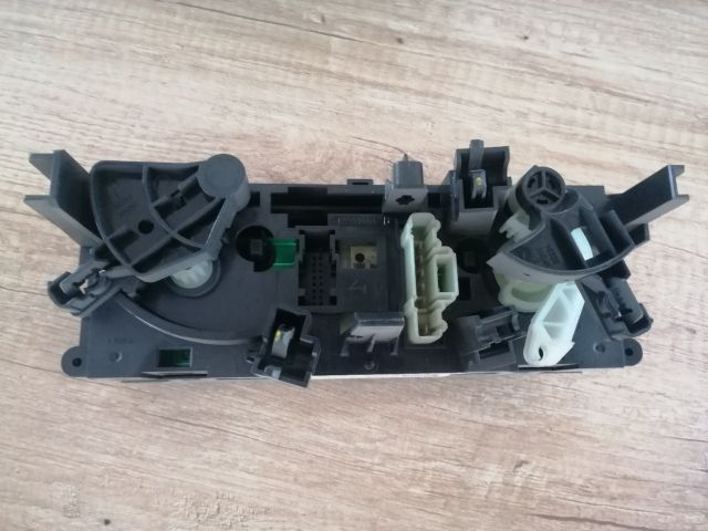 bontott PEUGEOT 207 Fűtéskapcsoló (manuális klímás)