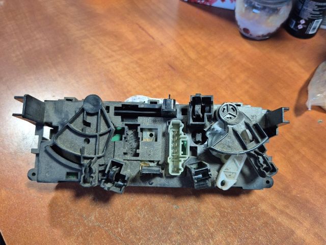 bontott PEUGEOT 207 Fűtéskapcsoló (manuális klímás)