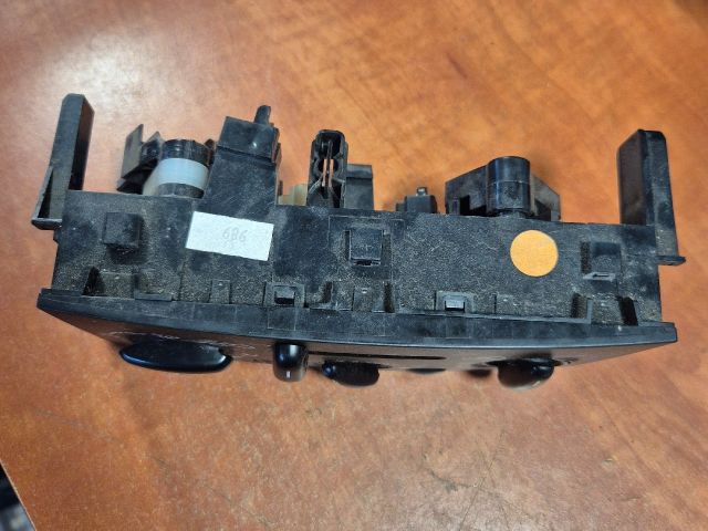 bontott PEUGEOT 207 Fűtéskapcsoló (manuális klímás)