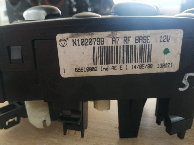 bontott PEUGEOT 207 Fűtéskapcsoló (manuális klímás)