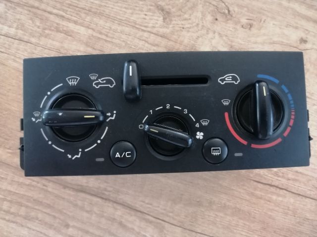 bontott PEUGEOT 207 Fűtéskapcsoló (manuális klímás)