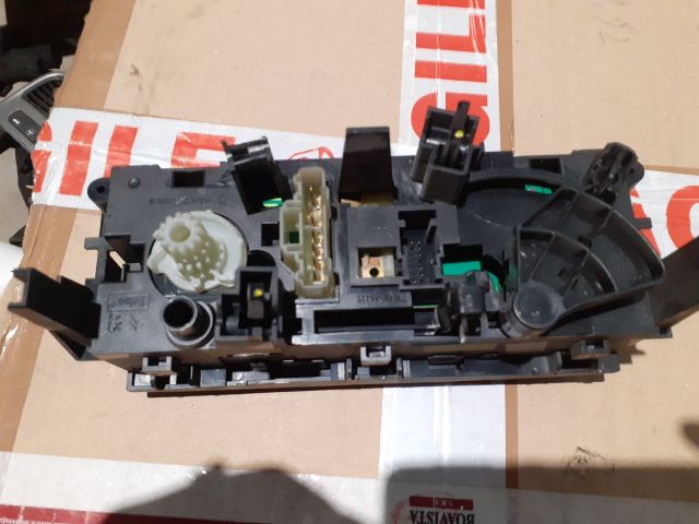 bontott PEUGEOT 207 Fűtéskapcsoló