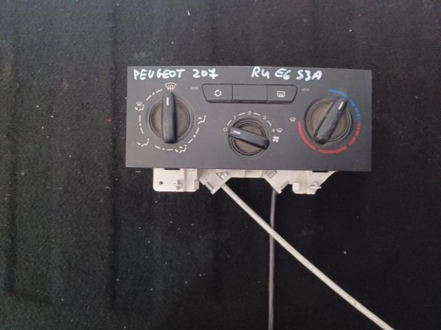 bontott PEUGEOT 207 Fűtéskapcsoló