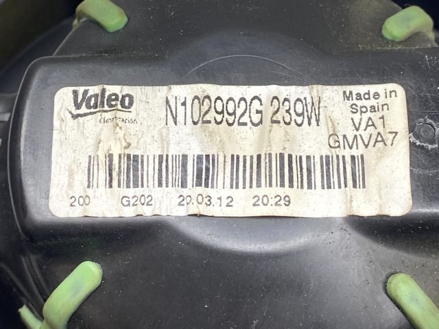 bontott PEUGEOT 207 Fűtőmotor (Klímás)