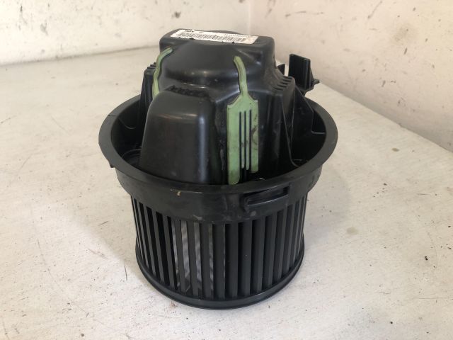 bontott PEUGEOT 207 Fűtőmotor (Klímás)