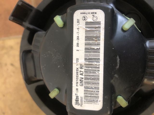 bontott PEUGEOT 207 Fűtőmotor (Klímás)