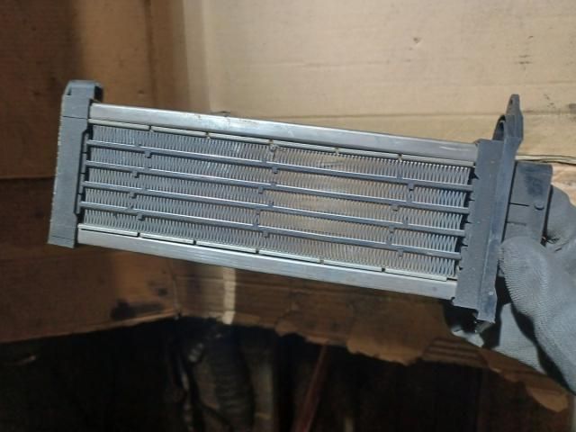 bontott PEUGEOT 207 Fűtőradiátor (Elektromos)