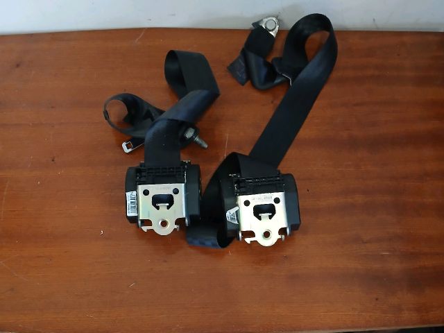 bontott PEUGEOT 207 Hátsó Biztonsági Öv Szett