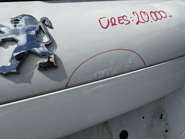 bontott PEUGEOT 207 Hátsó középső Biztonsági Öv