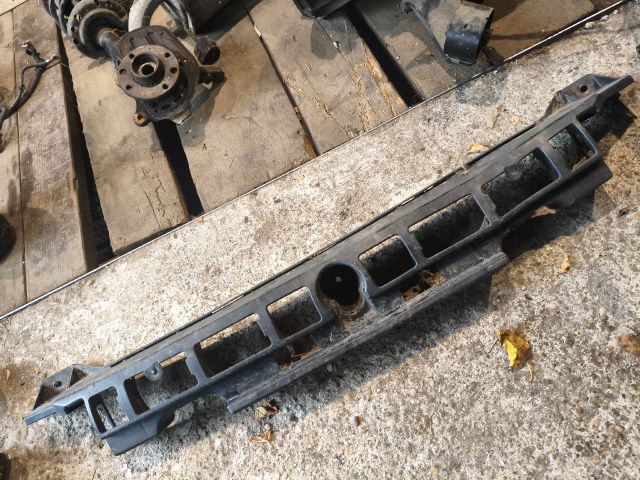 bontott PEUGEOT 207 Hátsó középső Lökhárító Tartó (Műanyag)