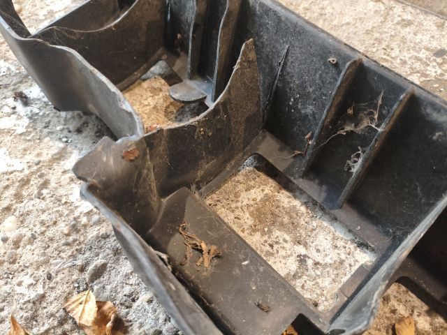 bontott PEUGEOT 207 Hátsó középső Lökhárító Tartó (Műanyag)