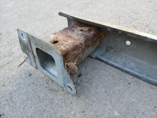 bontott PEUGEOT 207 Hátsó Lökhárító Merevítő (Fém)