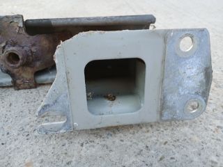 bontott PEUGEOT 207 Hátsó Lökhárító Merevítő (Fém)