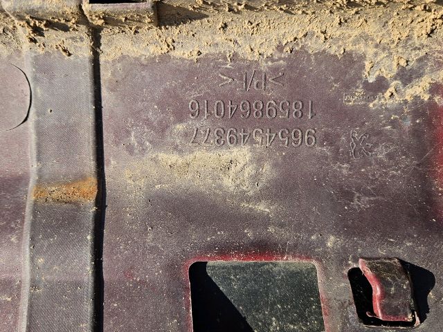 bontott PEUGEOT 207 Hátsó Lökhárító (Részeivel)