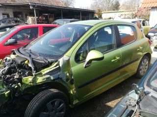 bontott PEUGEOT 207 Hátsó Lökhárító (Üresen)