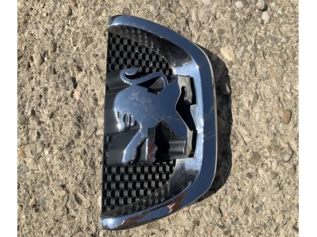 bontott PEUGEOT 207 Hűtőrács