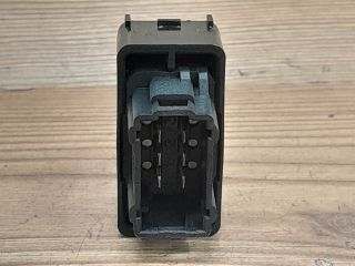 bontott PEUGEOT 207 Jobb első Ablakemelő Kapcsoló