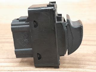 bontott PEUGEOT 207 Jobb első Ablakemelő Kapcsoló