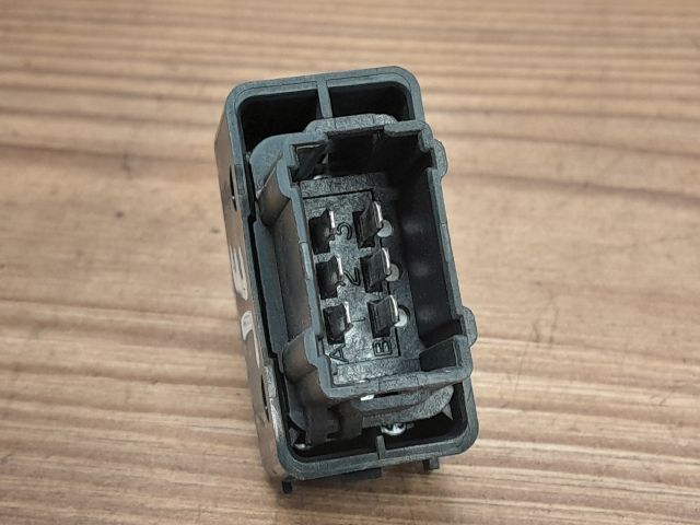 bontott PEUGEOT 207 Jobb első Ablakemelő Kapcsoló