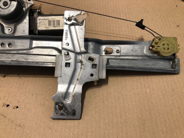 bontott PEUGEOT 207 Jobb első Ablakemelő Szerkezet (Elektromos)