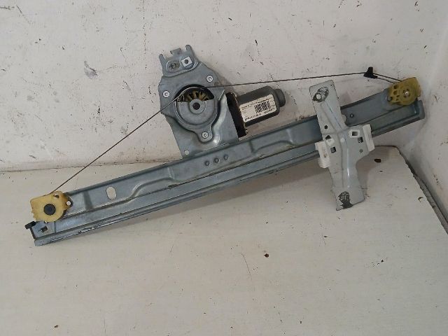 bontott PEUGEOT 207 Jobb első Ablakemelő Szerkezet (Elektromos)