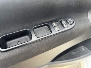 bontott PEUGEOT 207 Jobb első Ajtó Kárpit