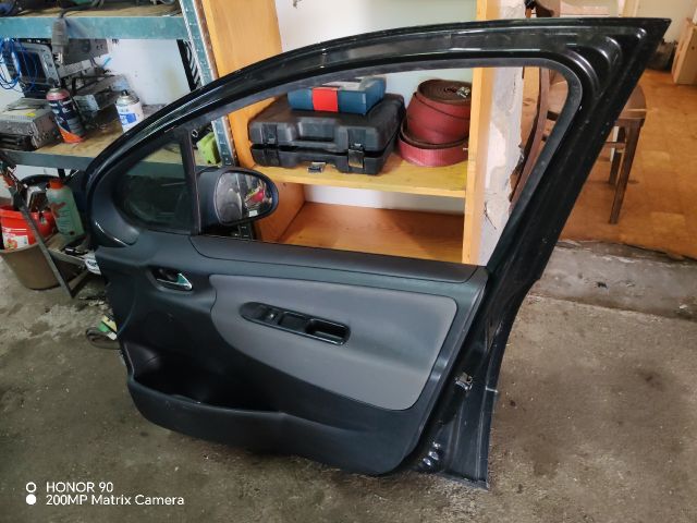bontott PEUGEOT 207 Jobb első Ajtó (Részeivel)