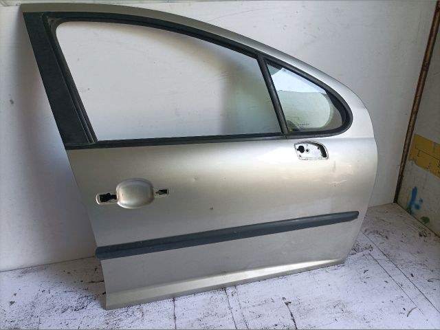bontott PEUGEOT 207 Jobb első Ajtó (Részeivel)