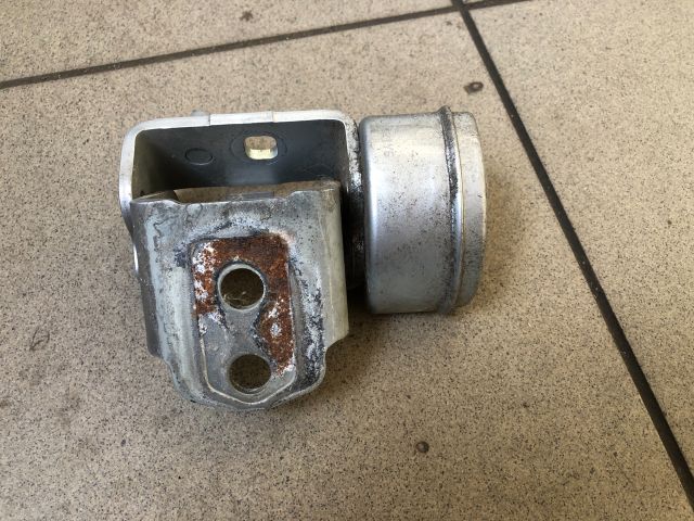 bontott PEUGEOT 207 Jobb első Ajtóhatároló