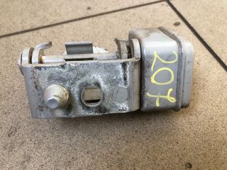 bontott PEUGEOT 207 Jobb első Ajtóhatároló